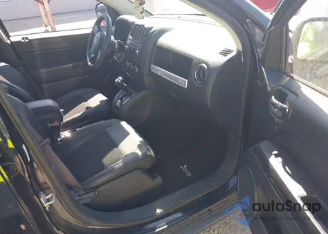 2015 Jeep Compass Sport z USA, uszkodzony, nr VIN 1C4NJDBB9FD366534